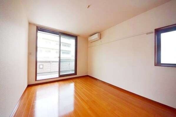 ROYAL WINGの物件内観写真